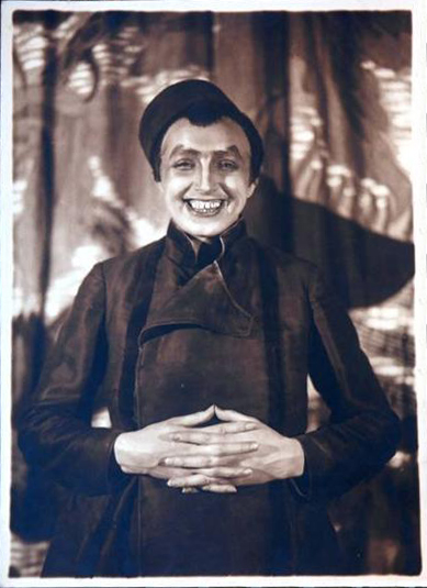 Hanka Ordonówna jako Wiktor Chenkin