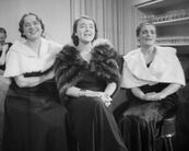 (prawdopodobnie) Zespół Piosenkarski „Irmay”
(film „Będzie lepiej” 1936 r.) (prawdopodobnie) Zespół Piosenkarski „Irmay”
(film „Będzie lepiej” 1936 r.)