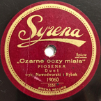 Czarne oczy miała