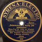 Dziewuszko z buzią jak jabłuszko