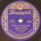 Wyszła z kościółeczka